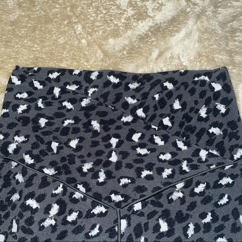 Aerie Crossover Cheetah Print Leggings